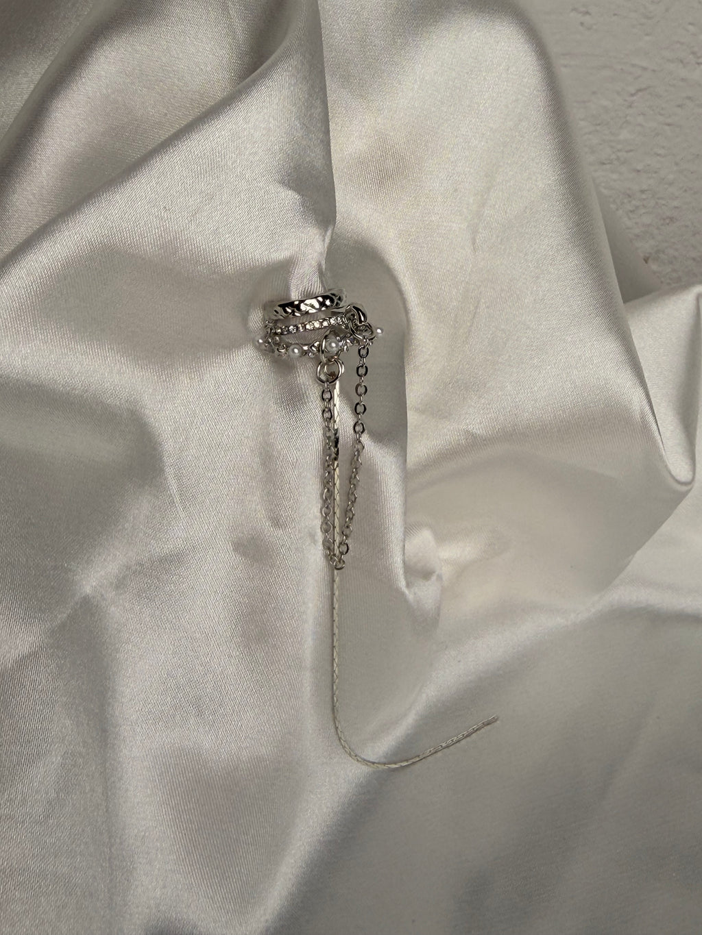 Chain Ear Cuff mit Perlen