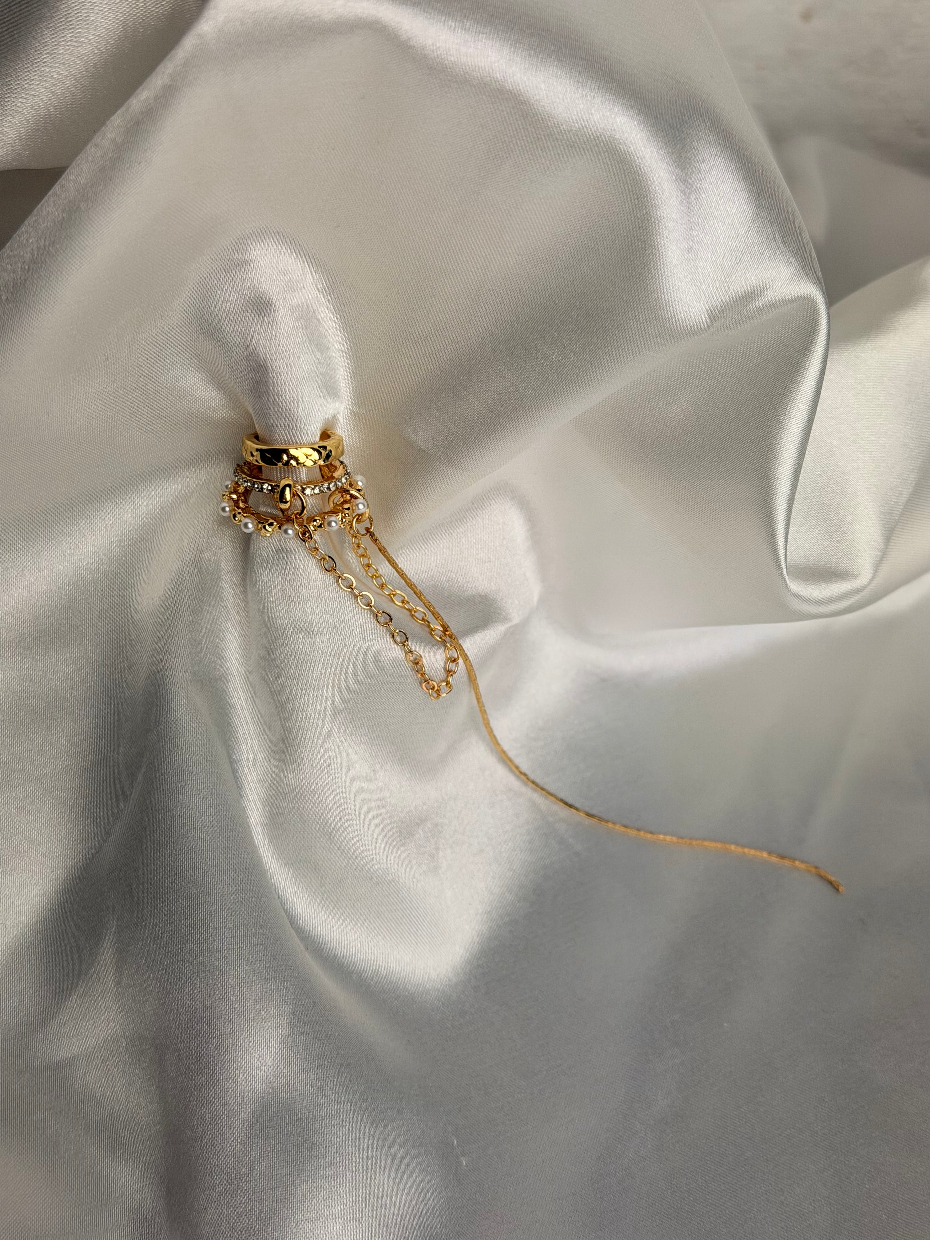 Chain Ear Cuff mit Perlen