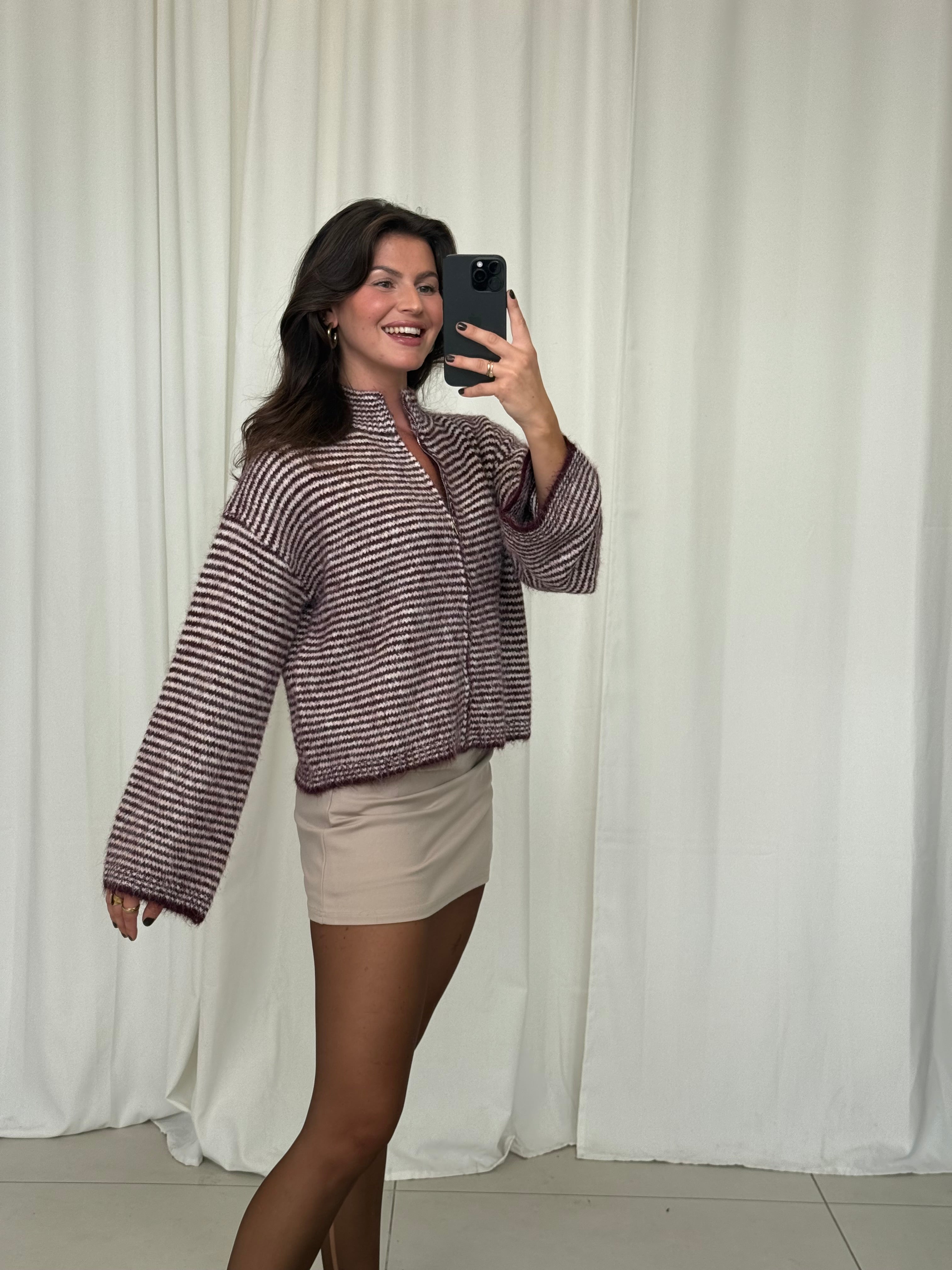 ELLA – Oversized Strickjacke mit Zipper