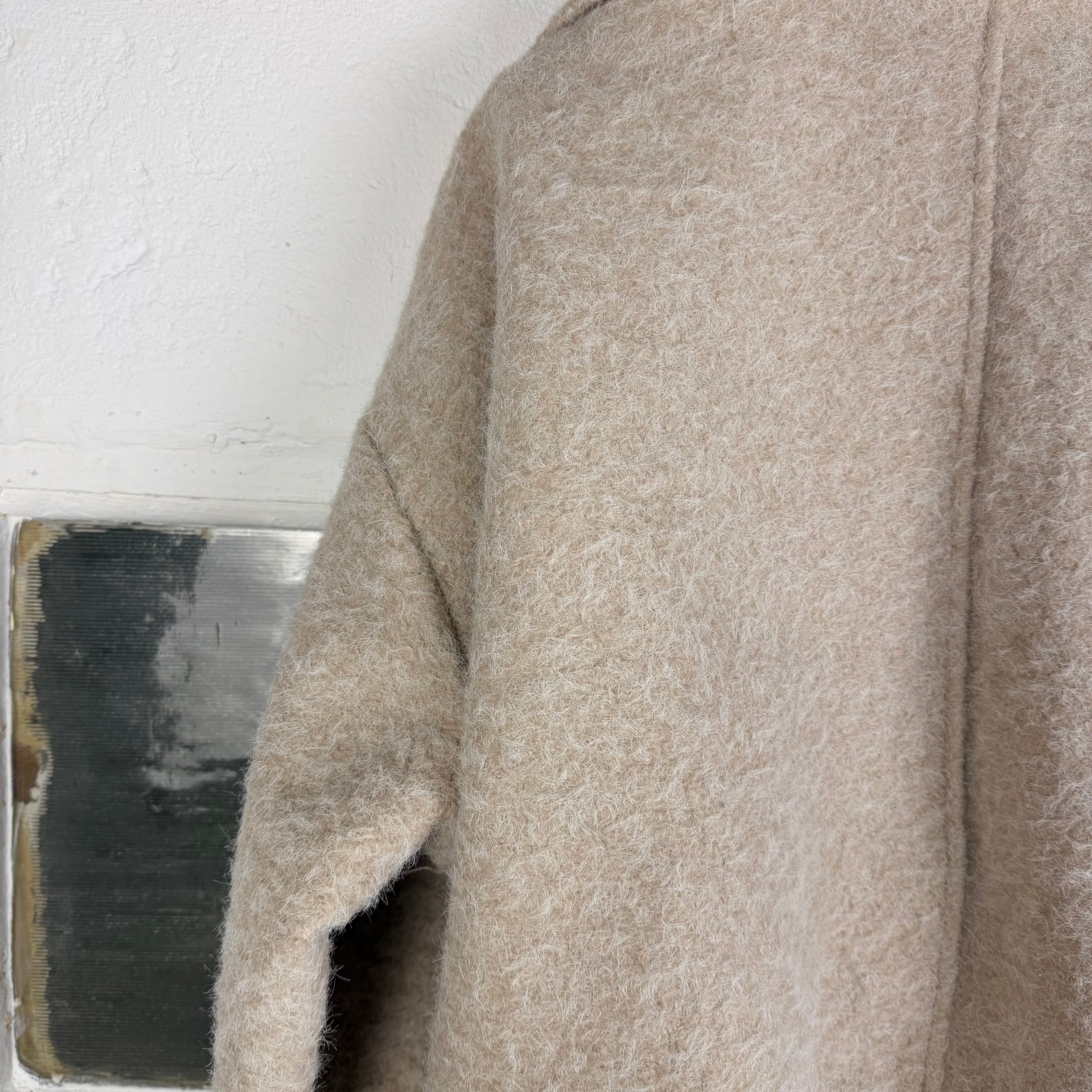 Cropped Teddy-Jacke in Beige