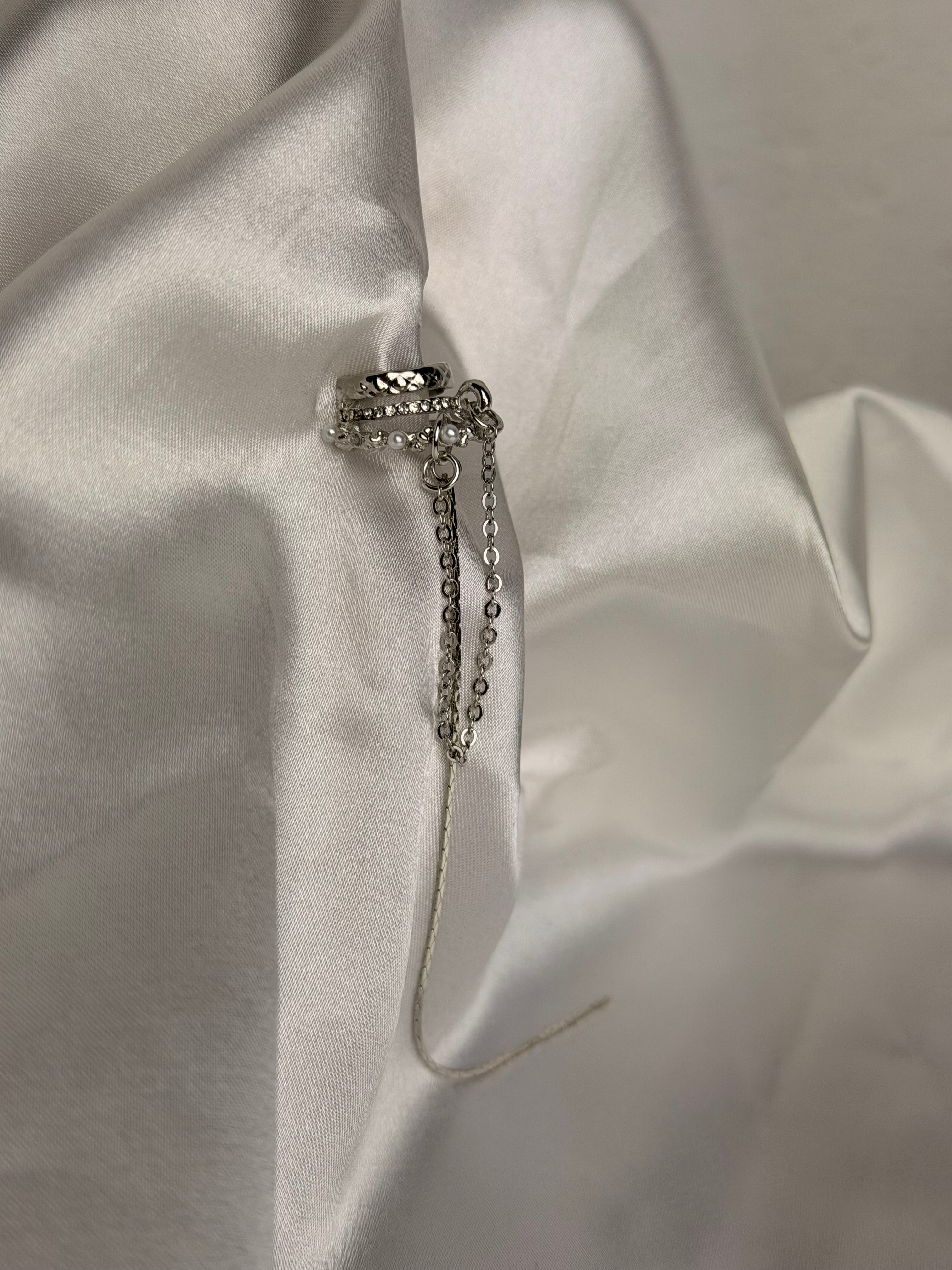 Chain Ear Cuff mit Perlen